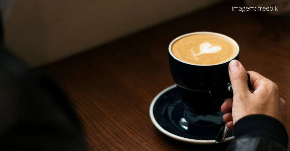 Um café ajuda a aumentar a produtividade.